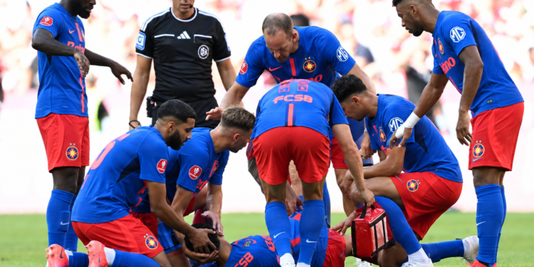 Moment de alarmă la FCSB: Alexandru Stoian se prăbușește după golul său.