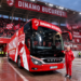 Cornel Dinu donează un autocar nou-nouț clubului Dinamo București, în semn de recunoștință pentru tot ce a făcut clubul pentru el de-a lungul carierei sale.