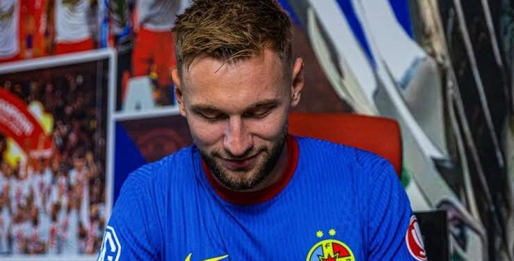 EXCLUSIV: Denis Drăguș, ȘOCAT de haosul din vestiar! „La FCSB e un CÂMP DE LUPTĂ, deja am regrete!”